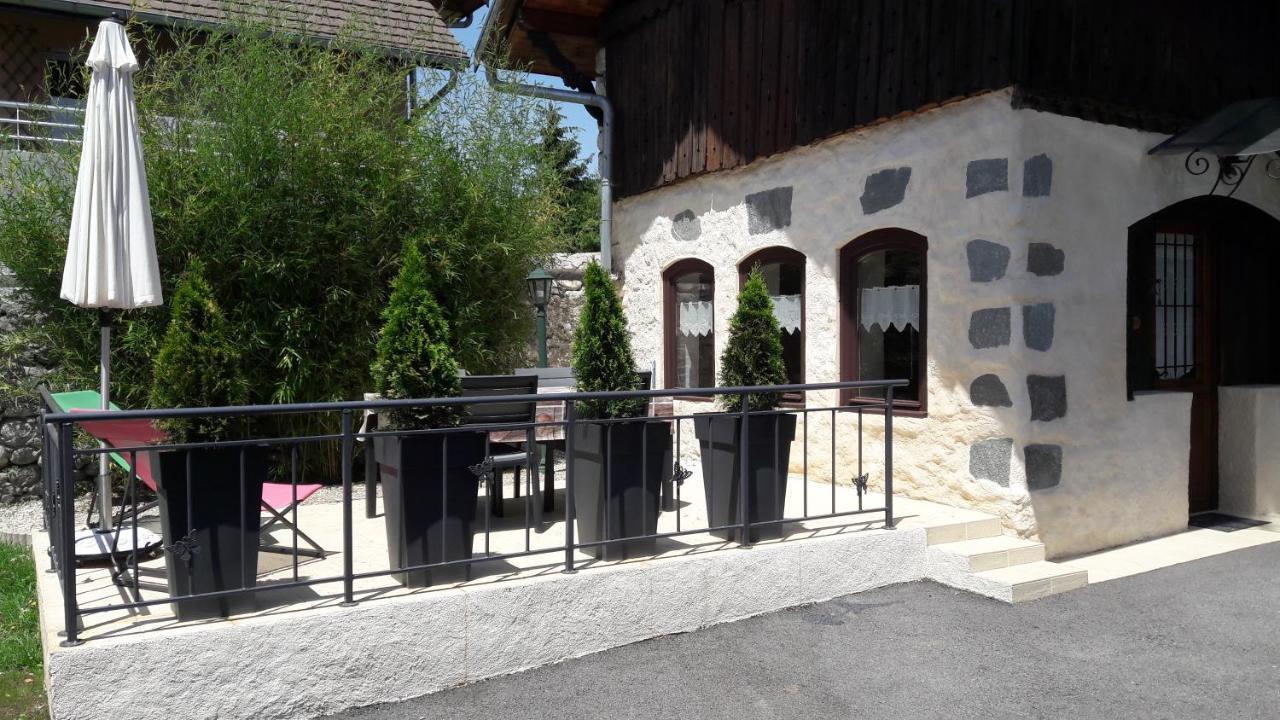 Le Piou Bed & Breakfast Annecy Exterior photo